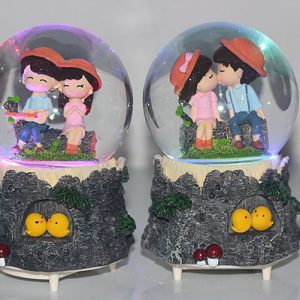 quả cầu tuyết đôi trai gái