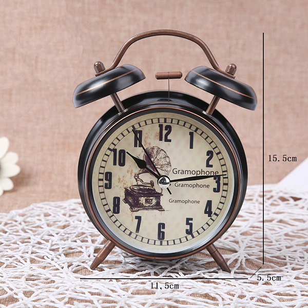 Đồng hồ báo thức cổ điển