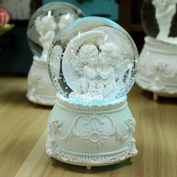 quả cầu tuyết thiên sứ
